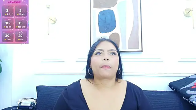 Daisy Price online show from 10.05.25