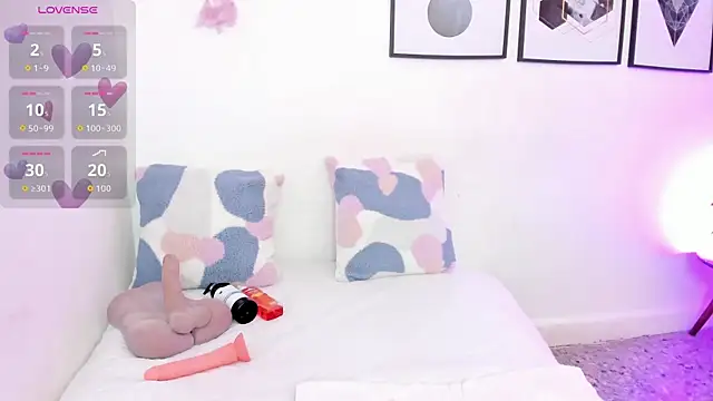 yunna7 online show from 10.14.25