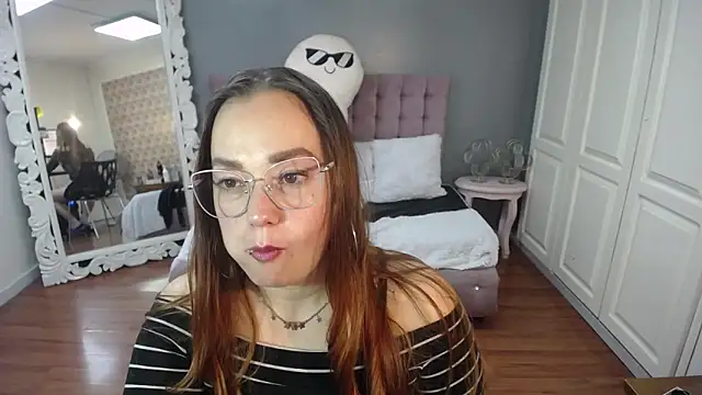 Tammy parker  online show from 09.19.25