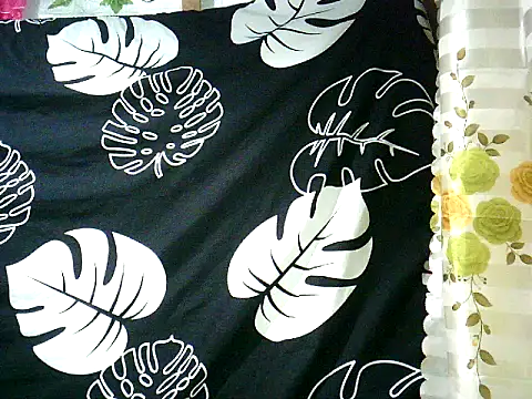 yuana25 online show from 10.19.25