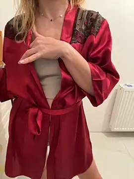 Snapshot of lonelyalexa chatting on 10.24.25 lonelyalexa online show from 10.24.25