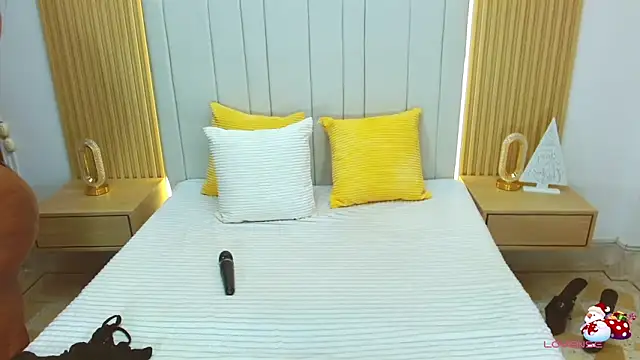 WildScarlet online show from 12.20.25