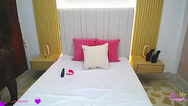 WildScarlet online show from 03.14.26