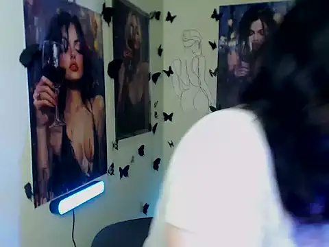 LadyAlice  online show from 11.15.25