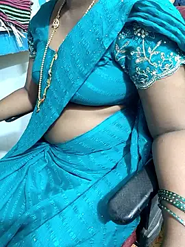 Snapshot of lolida69thamil chatting on 11.01.25 lolida69thamil online show from 11.01.25