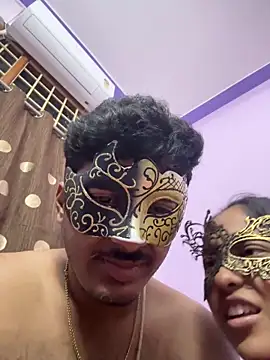 Snapshot of VVcouple chatting on 10.08.25 VVcouple online show from 10.08.25