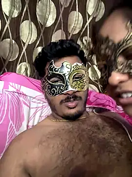 Snapshot of VVcouple chatting on 10.24.25 VVcouple online show from 10.24.25