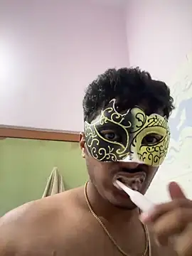 Snapshot of VVcouple chatting on 10.30.25 VVcouple online show from 10.30.25