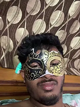 VVcouple online show from 11.15.25