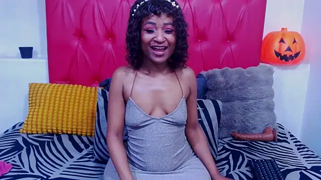 GoldenBigAssCurvy online show from 04.22.26