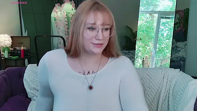Morvelyn online show from 07.28.26