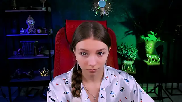 JulieDaniel online show from 10.15.25