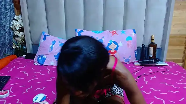 SexyChantyBabe25 online show from 01.11.26