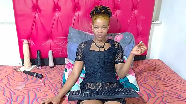 SexyChantyBabe25 online show from 03.12.26