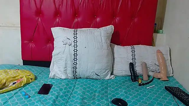 SexyChantyBabe25 online show from 03.24.26