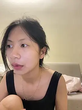 Lil-Gi online show from 10.04.25