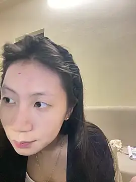 Lil-Gi online show from 10.06.25