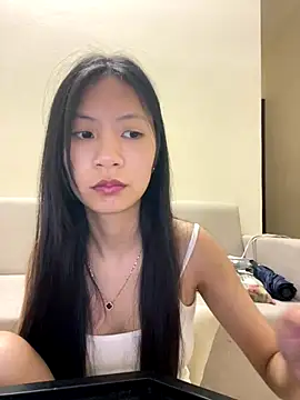 Lil-Gi online show from 10.28.25