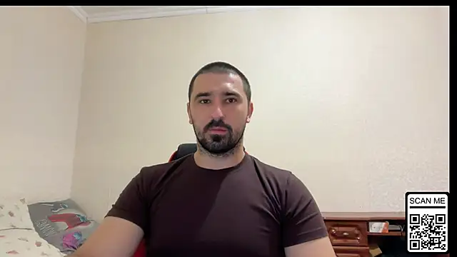 Snapshot of Hard_to_Obey chatting on 07.11.26 Hard to Obey online show from 07.11.26