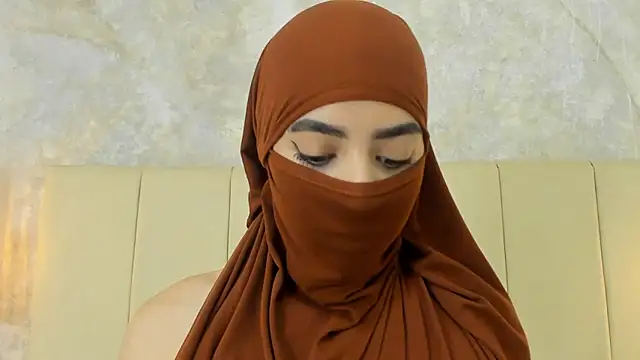 nayiraa  online show from 04.11.26