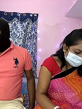 Snapshot of Lovlycouple1 chatting on 10.16.25 Lovlycouple1 online show from 10.16.25