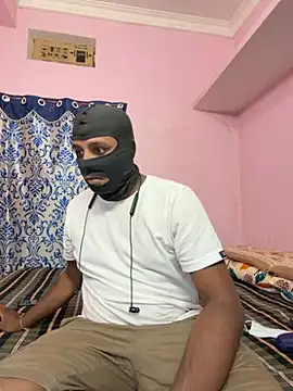 Snapshot of Lovlycouple1 chatting on 11.03.25 Lovlycouple1 online show from 11.03.25