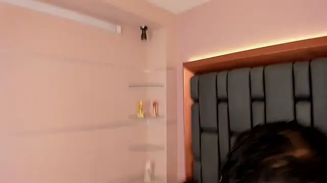 LisaMendez online show from 09.25.25