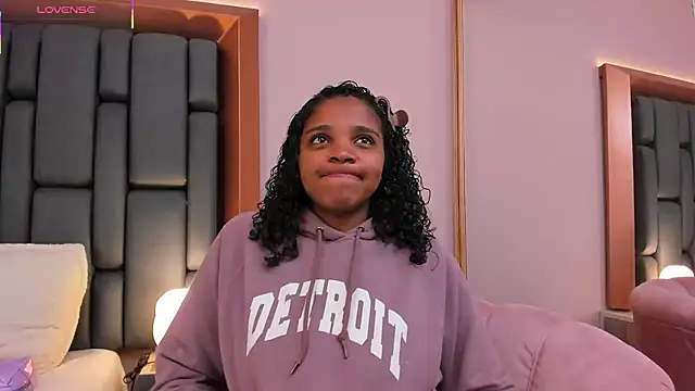 LisaMendez online show from 02.06.26