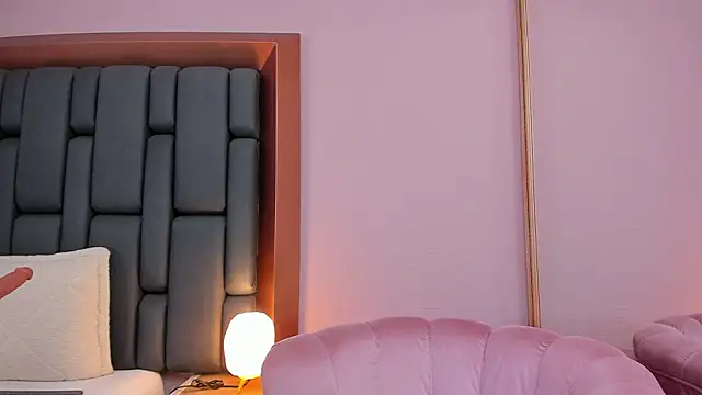 LisaMendez online show from 03.13.26