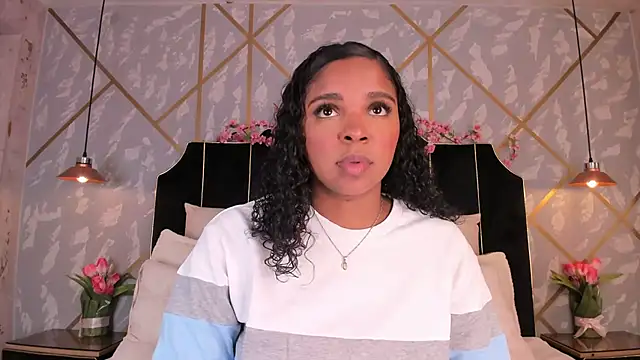 Snapshot of LisaMendez chatting on 05.23.26 LisaMendez online show from 05.23.26