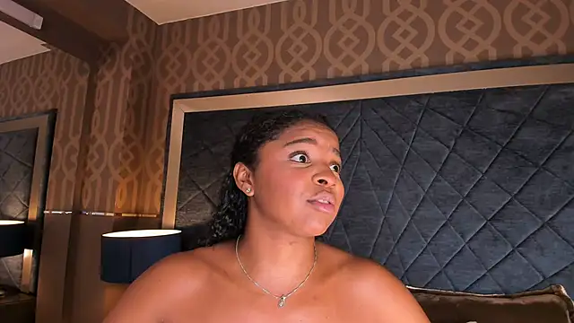Snapshot of LisaMendez chatting on 07.08.26 LisaMendez online show from 07.08.26