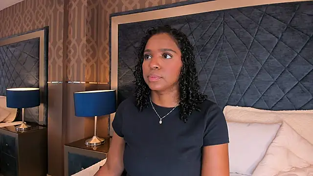 Snapshot of LisaMendez chatting on 07.14.26 LisaMendez online show from 07.14.26