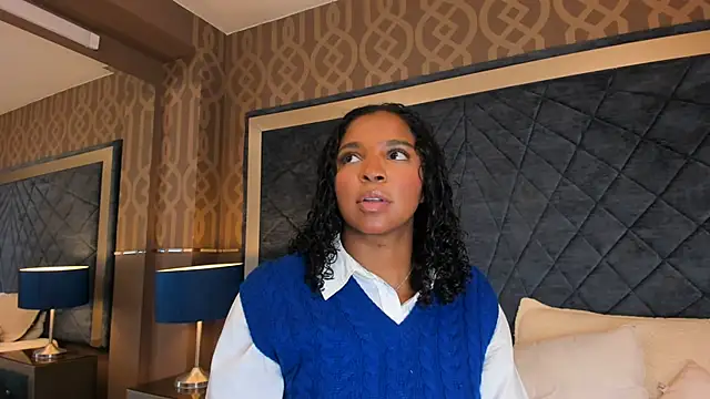 Snapshot of LisaMendez chatting on 07.19.26 LisaMendez online show from 07.19.26