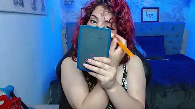 Snapshot of Lily_tk chatting on 10.10.25 Lily tk online show from 10.10.25