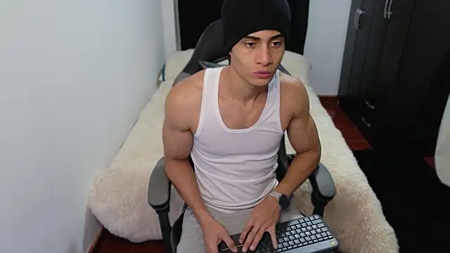 stylish men online show from 10.19.25