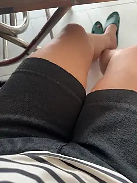 sharon-Hanna online show from 09.27.25