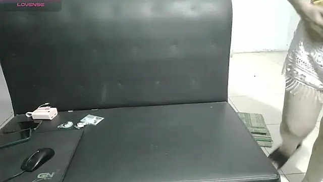 Owe chan online show from 12.04.25