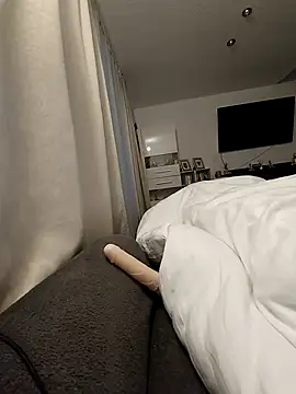 SexyJulia21 online show from 04.13.26