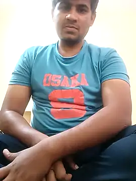 Snapshot of nareshrddd5 chatting on 10.12.25 nareshrddd5 online show from 10.12.25