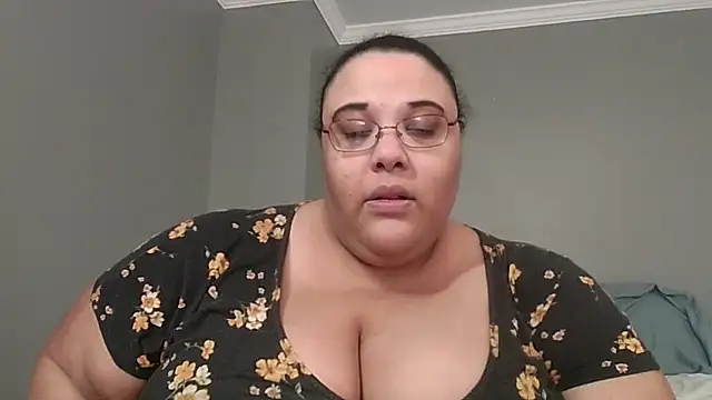SexyBBW10790 online show from 04.01.26