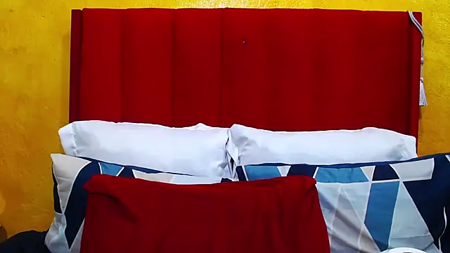 Snapshot of Candycrush2555 chatting on 12.03.25 Candycrush2555 online show from 12.03.25