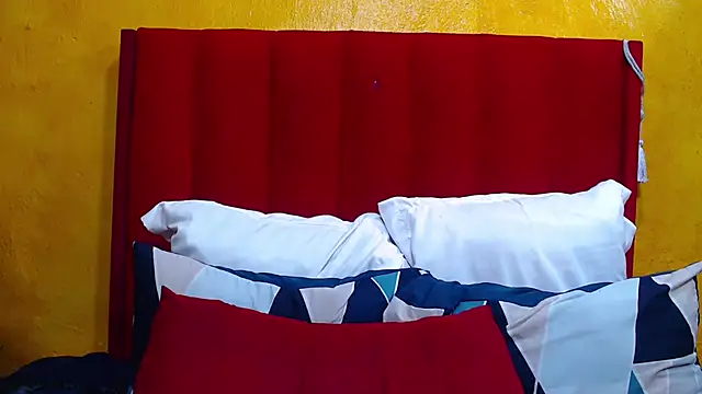 Snapshot of Candycrush2555 chatting on 12.14.25 Candycrush2555 online show from 12.14.25