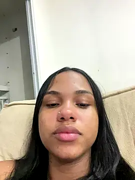 Snapshot of Sabryynna chatting on 09.19.25 Sabryynna online show from 09.19.25