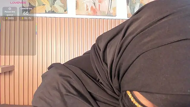 Snapshot of yasmin_elite chatting on 09.16.25 yasmin elite online show from 09.16.25