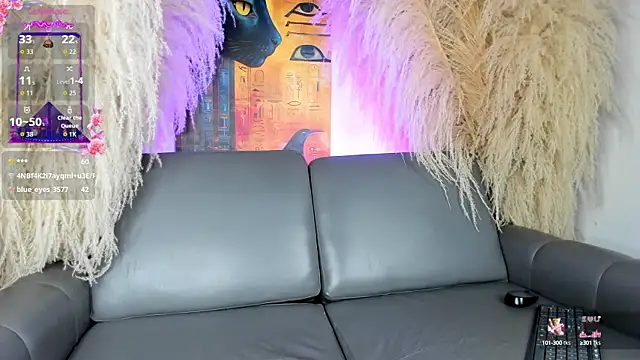 Snapshot of yasmin_elite chatting on 10.04.25 yasmin elite online show from 10.04.25