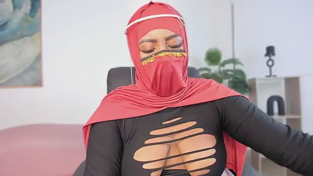 Snapshot of yasmin_elite chatting on 10.16.25 yasmin elite online show from 10.16.25