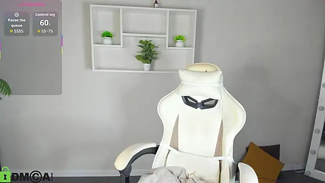 Snapshot of Allice_Cox chatting on 09.10.25 Allice Cox online show from 09.10.25