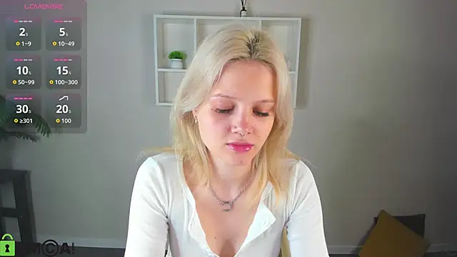 Snapshot of Allice_Cox chatting on 09.11.25 Allice Cox online show from 09.11.25