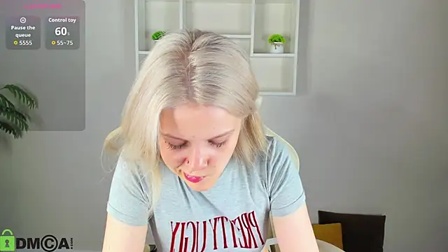 Snapshot of Allice_Cox chatting on 09.29.25 Allice Cox online show from 09.29.25