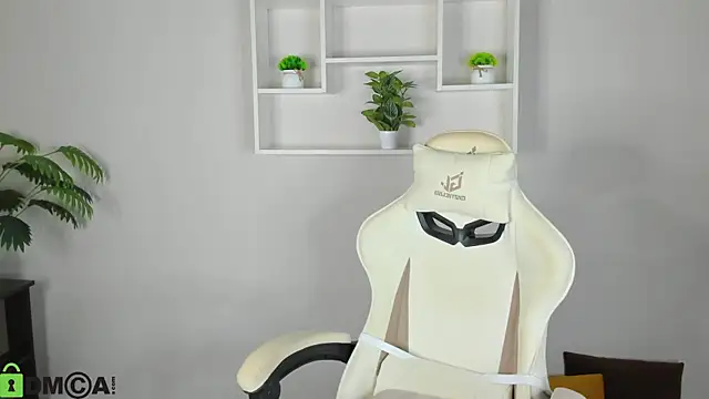 Snapshot of Allice_Cox chatting on 09.30.25 Allice Cox online show from 09.30.25